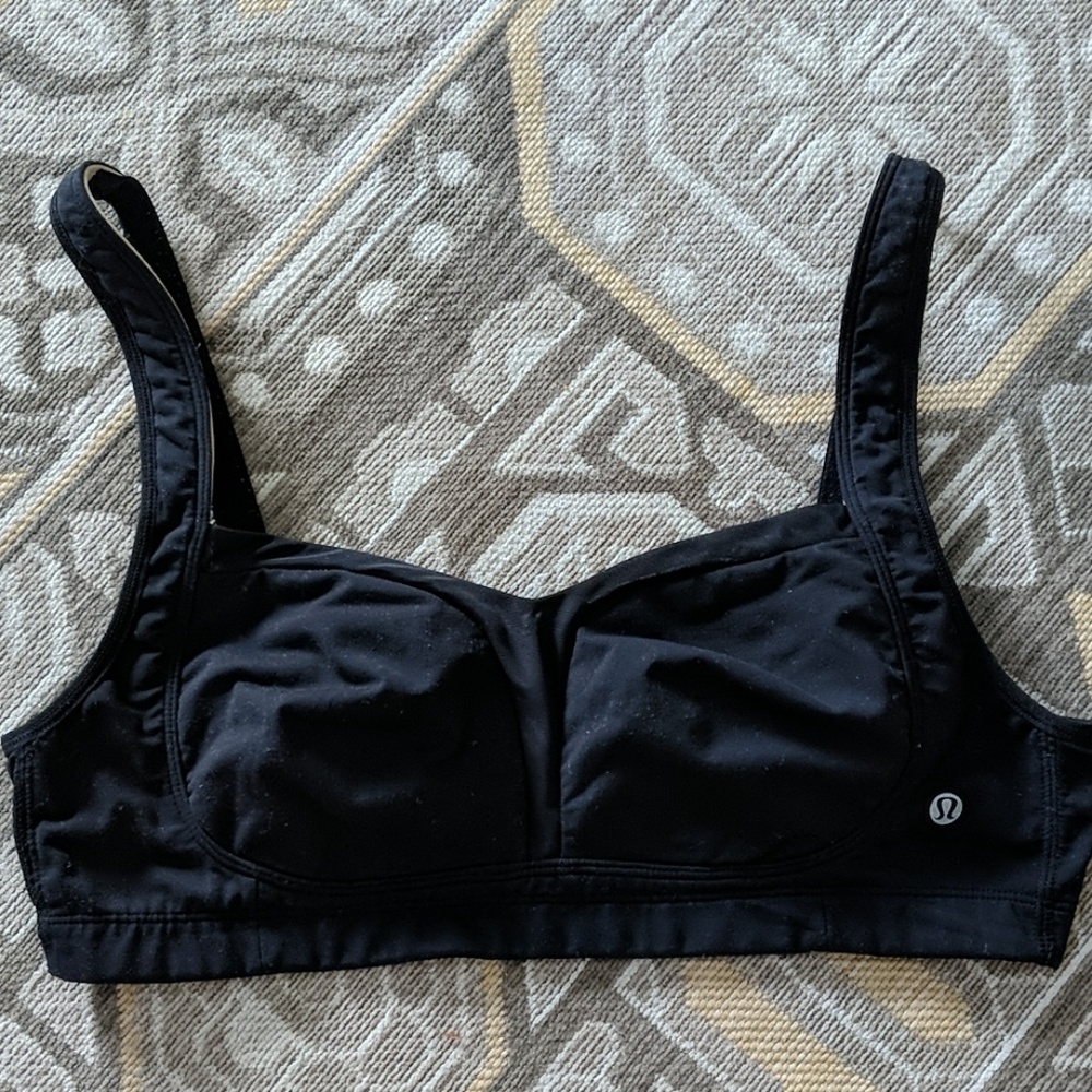Lululemon 36c black TaTa Tamer bra